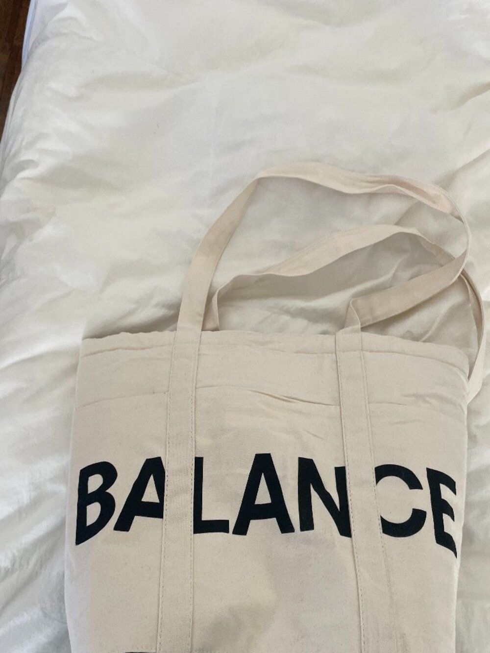 Pressed Juicery Insulated BALANCE Bag in Cream and Black
